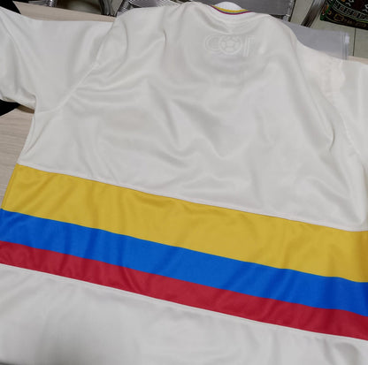 Camiseta Conmemorativa Colombia 100 Años (+Recibe Balón GRATIS!)